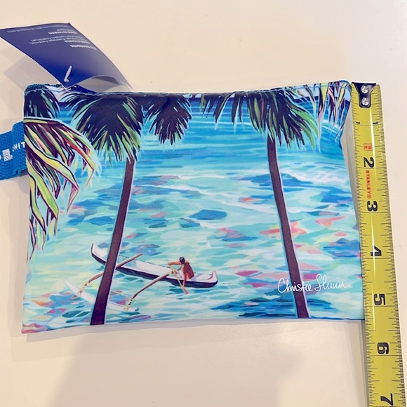 United Airlines Hawaii Amenity Kit with UA Body NWT - Picture 4 of 6